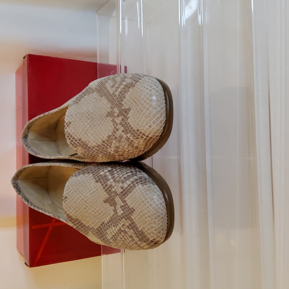 Aerosoles Loafers - Picture 8 of 9